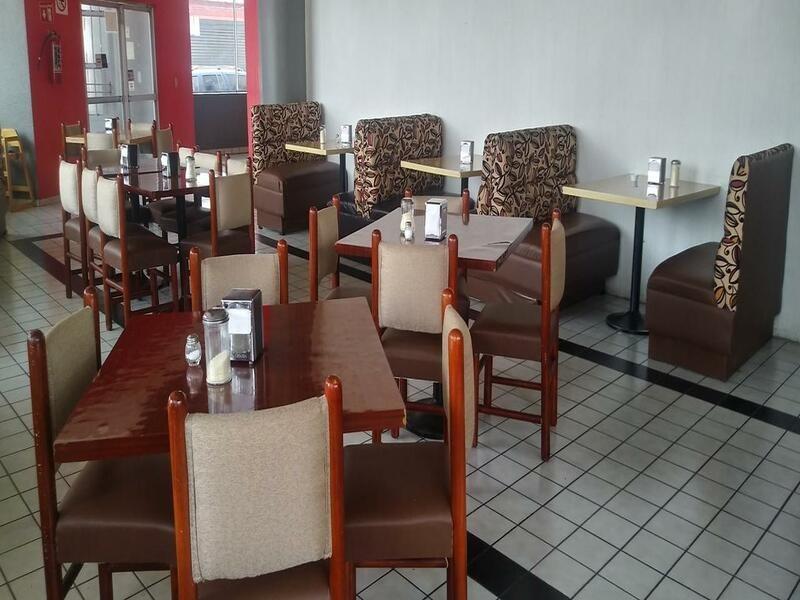 Oyo Nueva Galicia Hotel Guadalajara Eksteriør billede