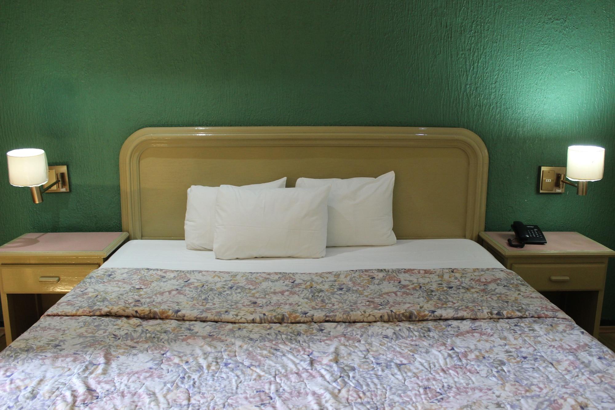Oyo Nueva Galicia Hotel Guadalajara Eksteriør billede