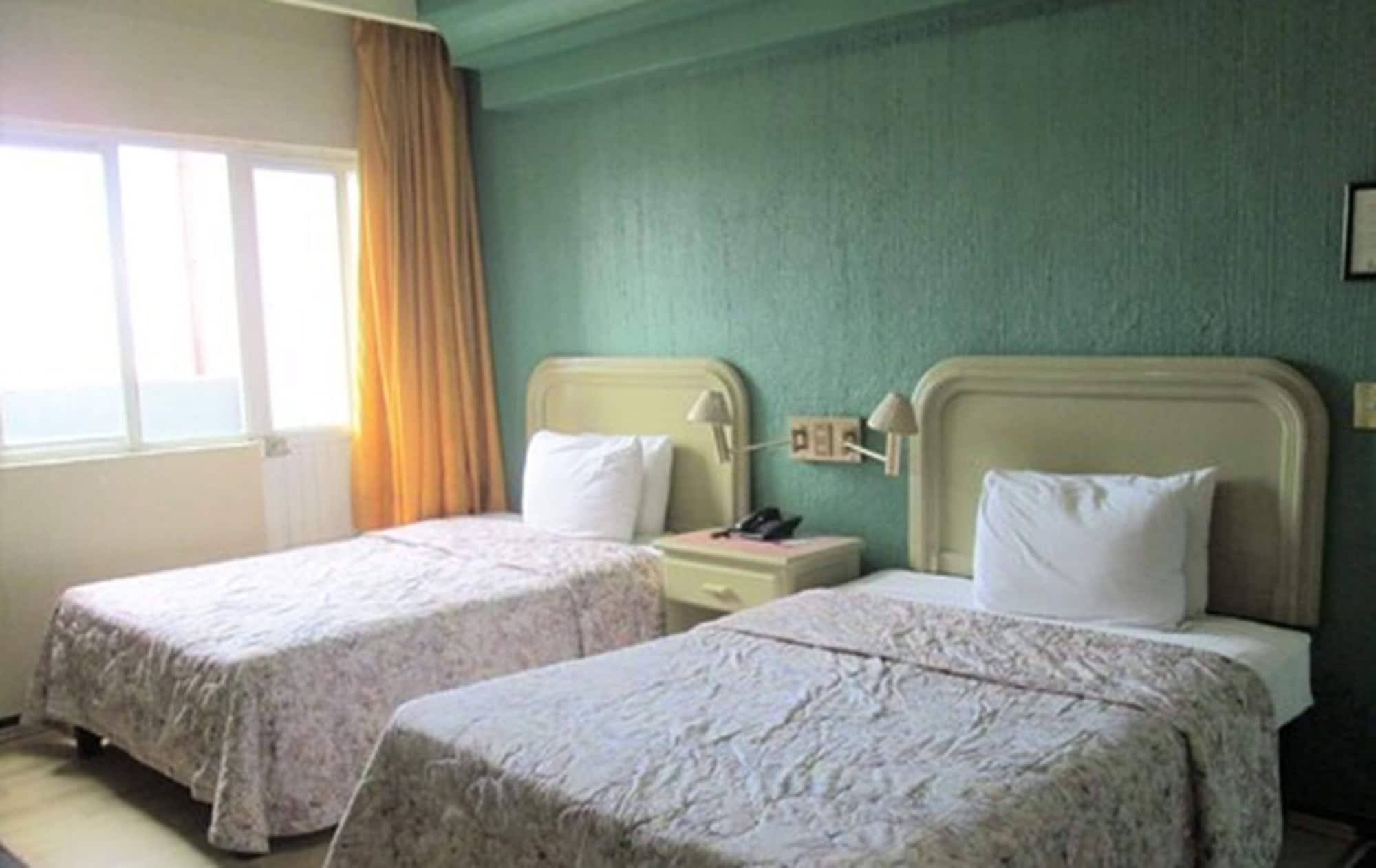 Oyo Nueva Galicia Hotel Guadalajara Eksteriør billede