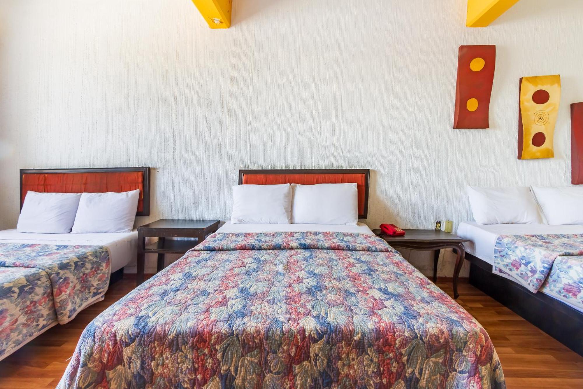 Oyo Nueva Galicia Hotel Guadalajara Eksteriør billede