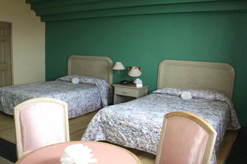 Oyo Nueva Galicia Hotel Guadalajara Eksteriør billede